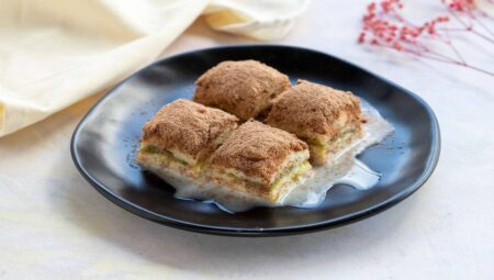 Meskende usta üzere: Çikolatalı soğuk baklava